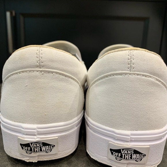 Unisex Vans ComfyCush white canvas slip on shoes. - Picture 7 of 8